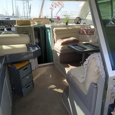 Sunset Yacht Rooftop A Juan Πλωτό κατάλυμα